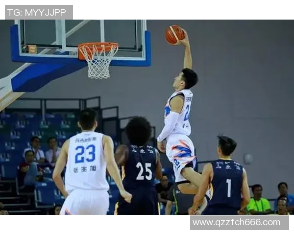 上海篮球队进攻表现分析与得失总结探讨