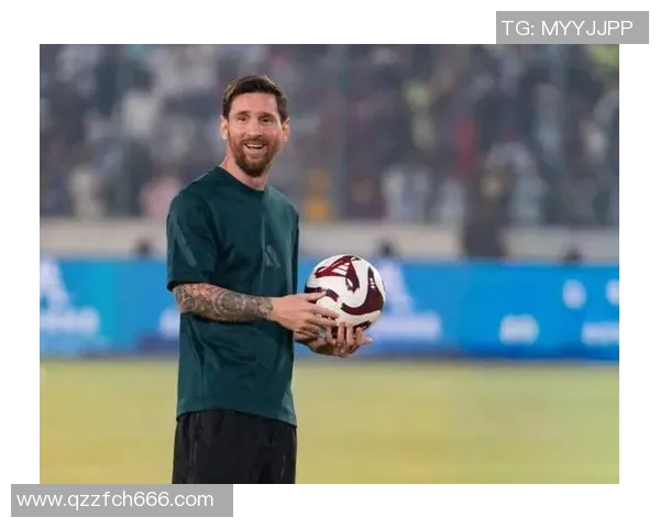 足球明星梅西蜡像揭幕引发全球球迷热烈关注与讨论