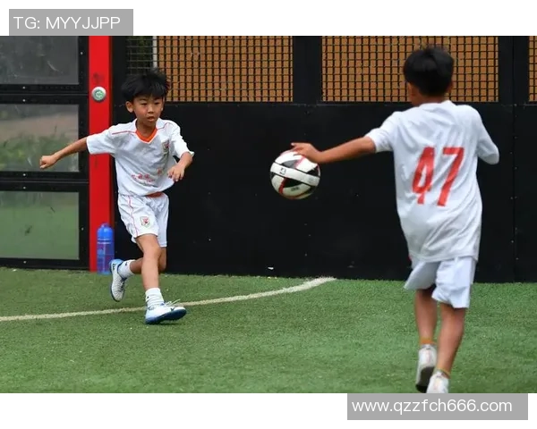 旋风足球组：团结拼搏的青春力量与梦想追逐之旅