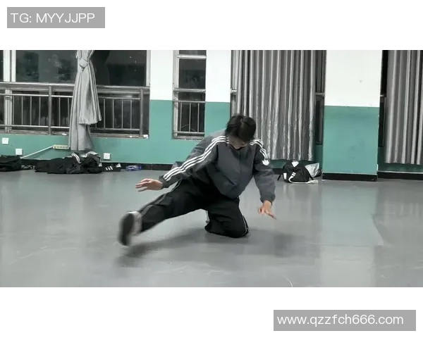 重庆街舞队以80分领跑全国街舞大赛积分榜展现实力与风采